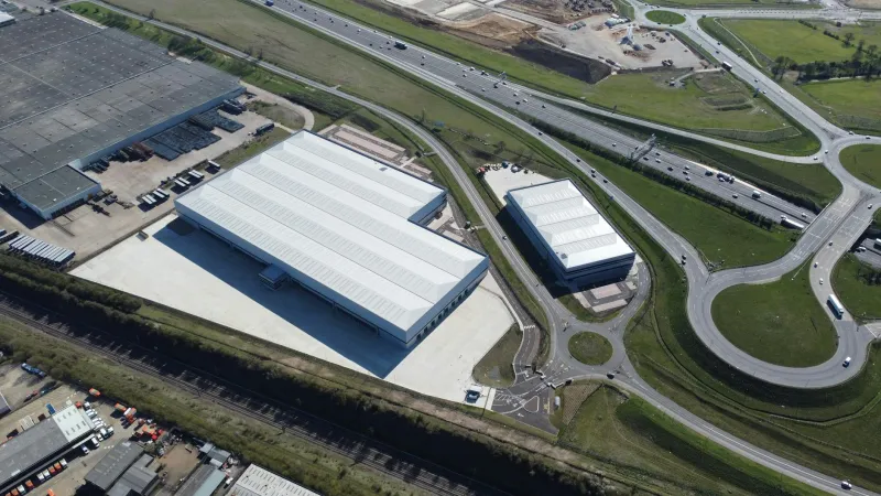 Your Local Wholesale Advantage: Why UK Small Businesses Strike Gold by Shopping Their Own Backyard