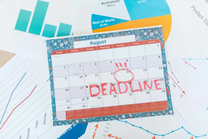 Timing Is Everything: The Strategic Wholesale Buyer's Calendar for Maximum UK Discounts