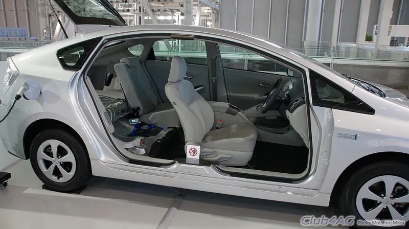 The Showroom's Loss Is Your Product Line: Making Money From Trade Sample Stock